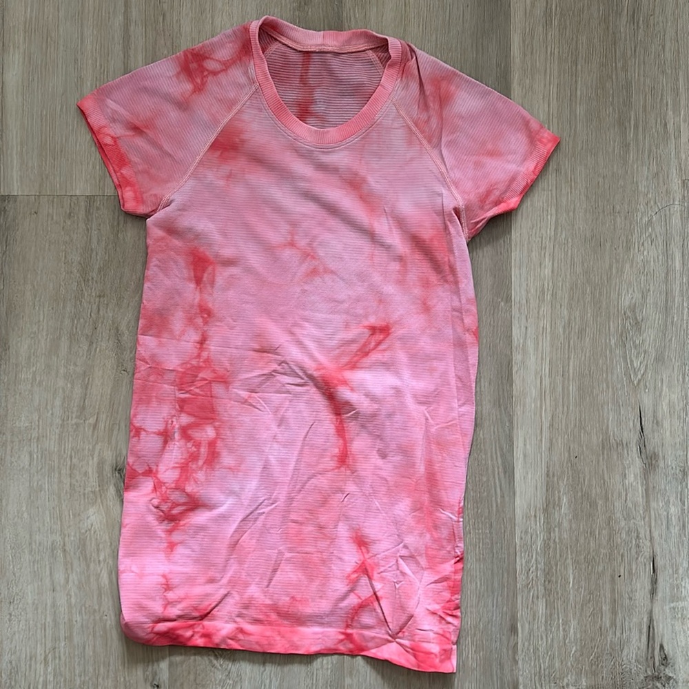 Lululemon swiftly Tech tie-dye top Size 4